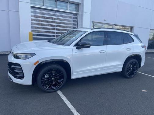 2025 Volkswagen Tiguan 2.0T SE R-Line Black 4MOTION