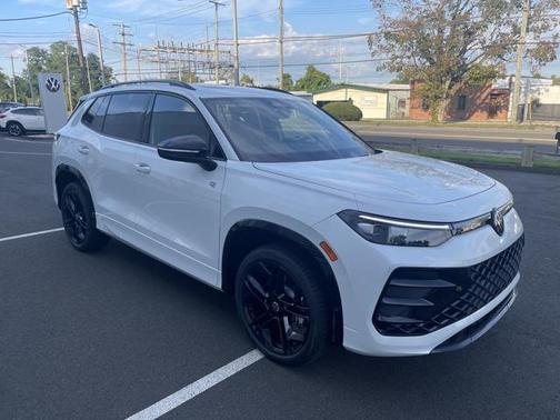 2025 Volkswagen Tiguan 2.0T SE R-Line Black 4MOTION