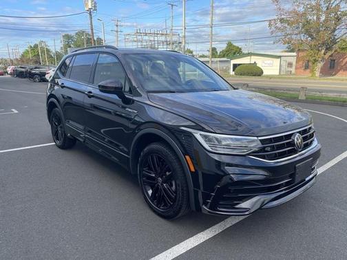 2022 Volkswagen Tiguan 2.0T SE R-Line Black 4MOTION