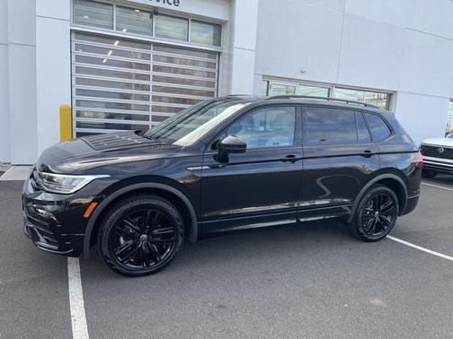 2022 Volkswagen Tiguan 2.0T SE R-Line Black 4MOTION