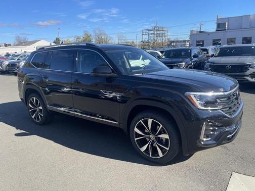 2026 Volkswagen Atlas 2.0T SEL Premium R-Line 4MOTION