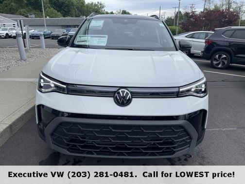 2025 Volkswagen Taos 1.5T SE Black