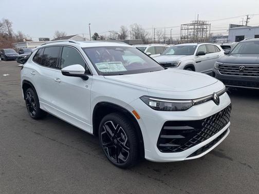 2026 Volkswagen Tiguan 2.0T SEL R-Line 4MOTION