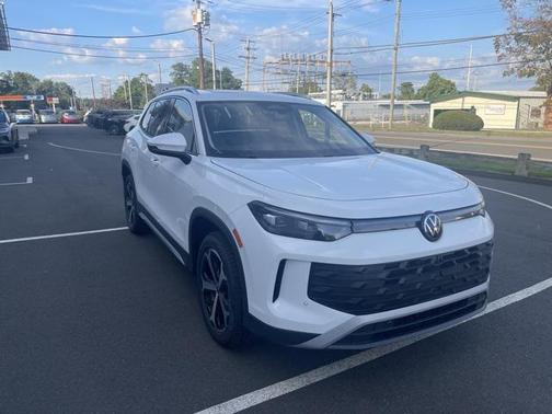 2025 Volkswagen Tiguan 2.0T SE 4MOTION
