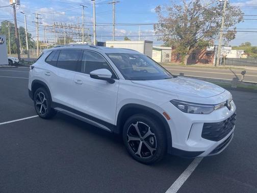 2025 Volkswagen Tiguan 2.0T SE 4MOTION