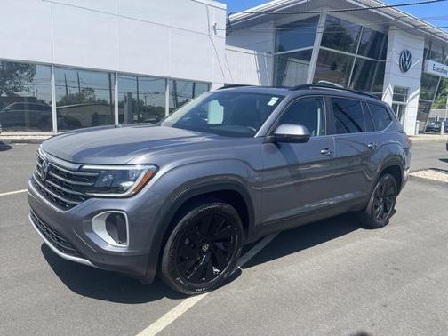 2024 Volkswagen Atlas 2.0T SE w/Technology 4MOTION