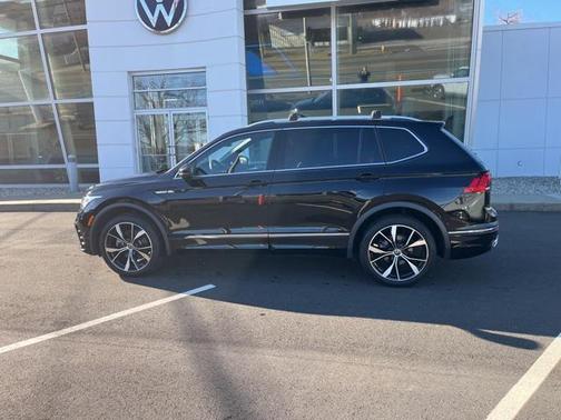 2024 Volkswagen Tiguan 2.0T SEL R-Line 4MOTION