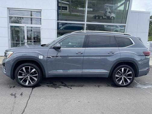 2025 Volkswagen Atlas 2.0T SEL Premium R-Line 4MOTION