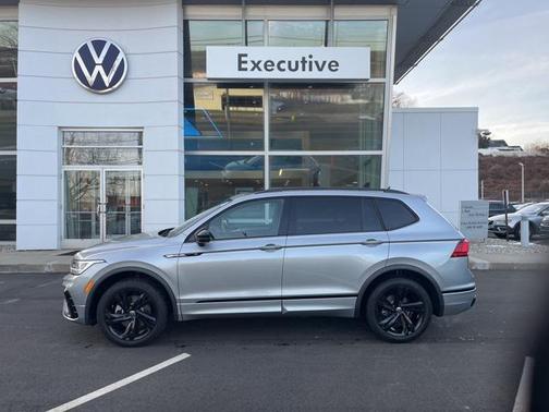 2024 Volkswagen Tiguan 2.0T SE R-Line Black 4MOTION