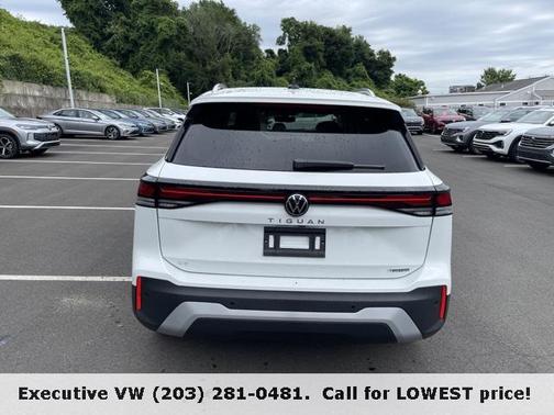 2025 Volkswagen Tiguan 2.0T SE 4MOTION