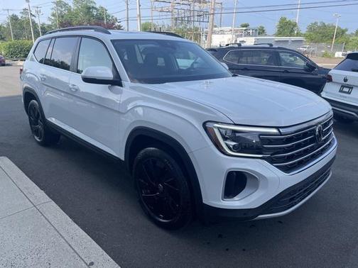 2024 Volkswagen Atlas 2.0T SE w/Technology 4MOTION