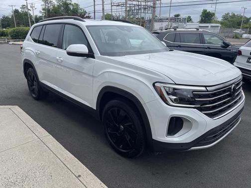 2024 Volkswagen Atlas 2.0T SE w/Technology 4MOTION