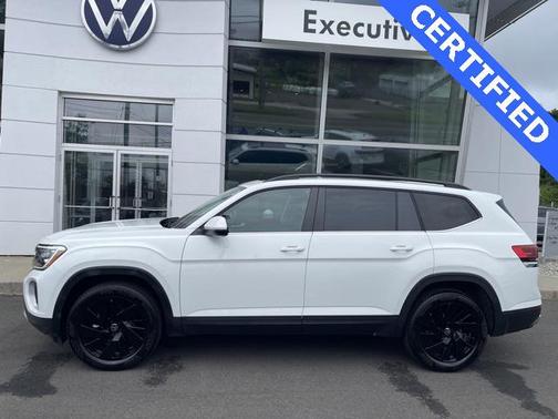 2024 Volkswagen Atlas 2.0T SE w/Technology 4MOTION