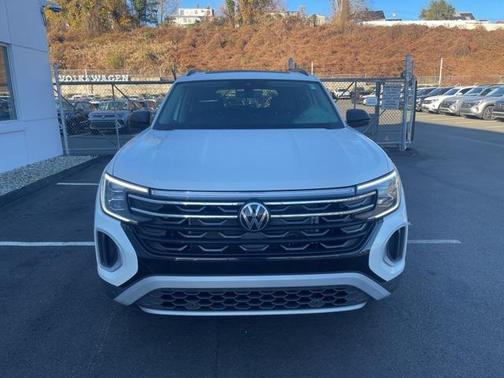 2026 Volkswagen Atlas Peak Edition