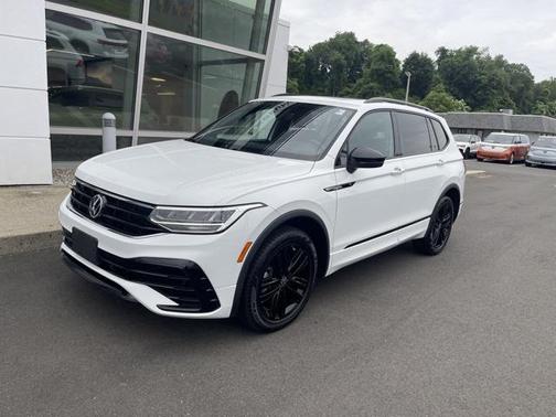 2022 Volkswagen Tiguan 2.0T SE R-Line Black 4MOTION