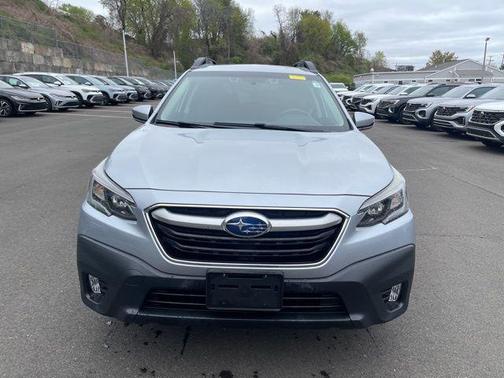 Ice Silver Metallic 2021 Subaru Outback Premium