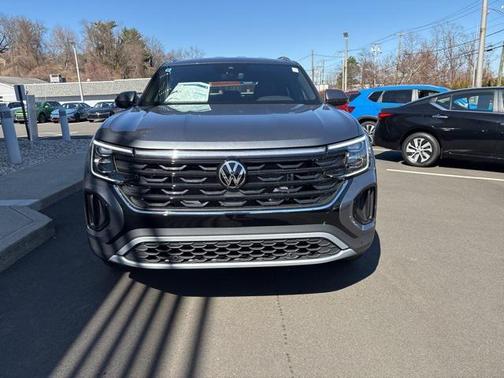 2025 Volkswagen Atlas Cross Sport 2.0T SE w/Technology 4MOTION