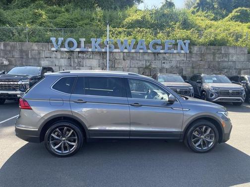 2022 Volkswagen Tiguan 2.0T SE 4MOTION