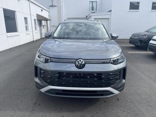 2025 Volkswagen Tiguan 2.0T SE 4MOTION