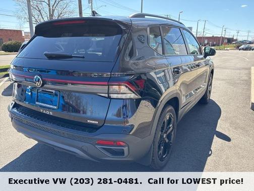 2025 Volkswagen Taos 1.5T SE Black