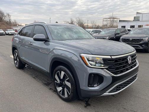 2025 Volkswagen Atlas Cross Sport 2.0T SE w/Technology 4MOTION