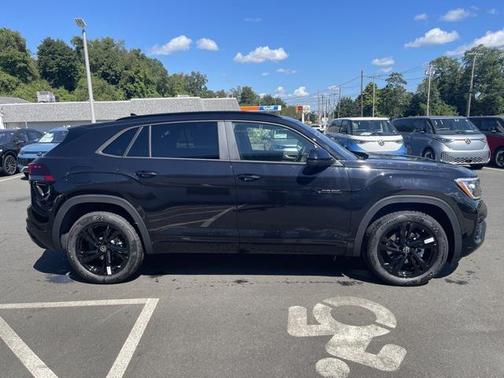 2026 Volkswagen Atlas Cross Sport 2.0T SEL