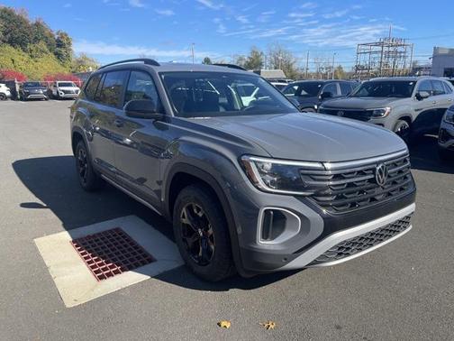 2026 Volkswagen Atlas 2.0T Peak Edition