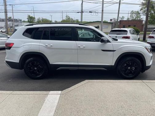 2024 Volkswagen Atlas 2.0T SEL