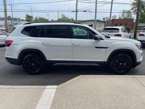 2024 Volkswagen Atlas 2.0T SEL