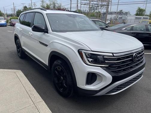 2024 Volkswagen Atlas 2.0T SEL