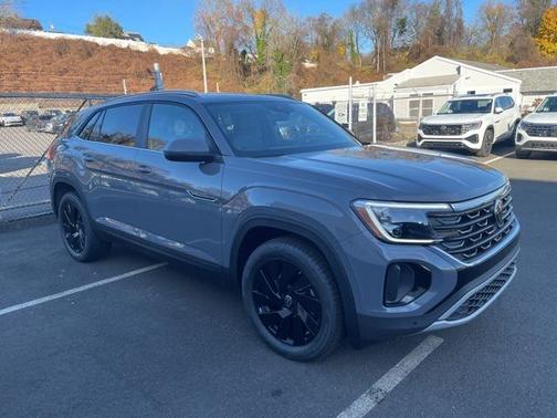 2026 Volkswagen Atlas Cross Sport 2.0T SE w/Technology 4MOTION