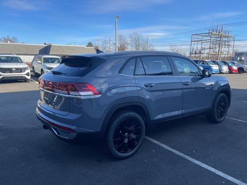 2026 Volkswagen Atlas Cross Sport 2.0T SE w/Technology 4MOTION