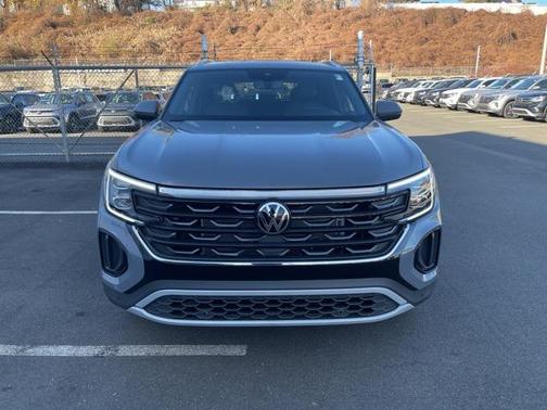 2026 Volkswagen Atlas Cross Sport 2.0T SE w/Technology 4MOTION