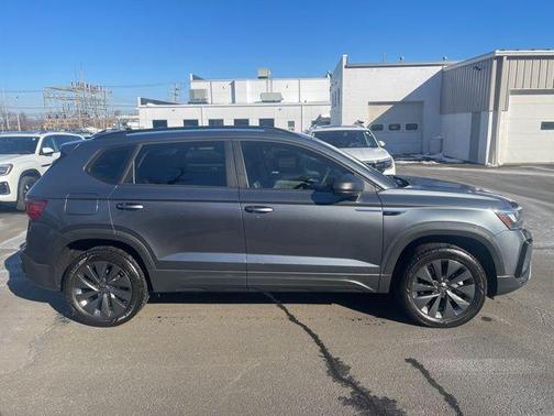 2023 Volkswagen Taos 1.5T S