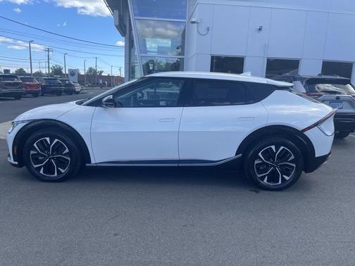 2022 Kia EV6 Wind