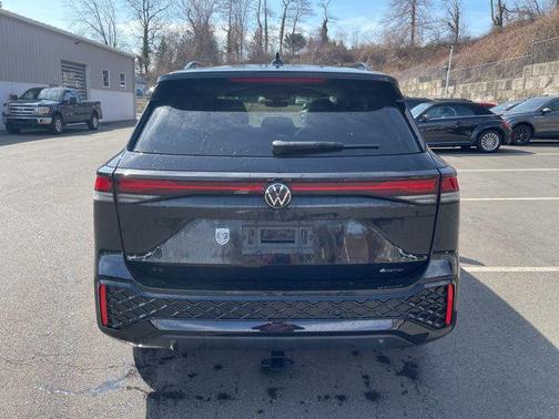 2025 Volkswagen Tiguan 2.0T SE R-Line Black 4MOTION