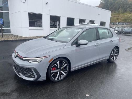 2025 Volkswagen Golf GTI 2.0T SE DSG