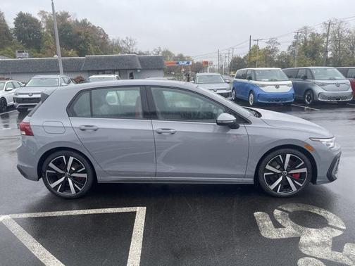 2025 Volkswagen Golf GTI 2.0T SE DSG