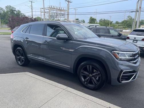2022 Volkswagen Atlas Cross Sport 3.6L V6 SEL R-Line