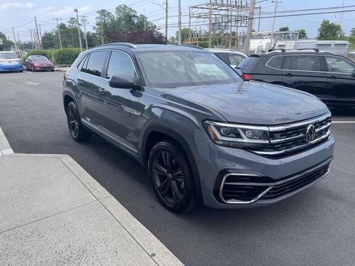 2022 Volkswagen Atlas Cross Sport 3.6L V6 SEL R-Line