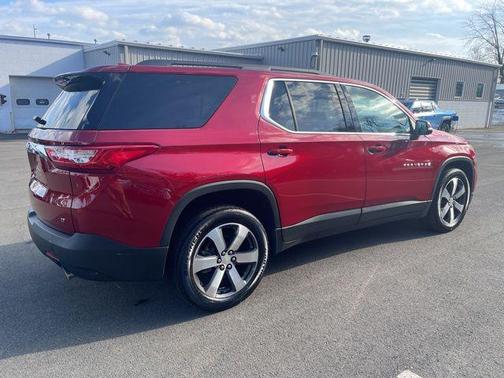 2021 Chevrolet Traverse LT Leather