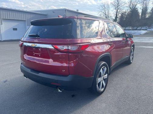 2021 Chevrolet Traverse LT Leather