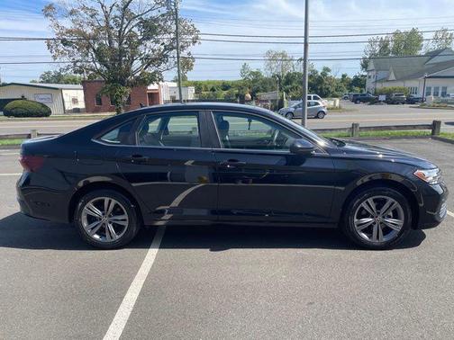 2022 Volkswagen Jetta 1.5T SE
