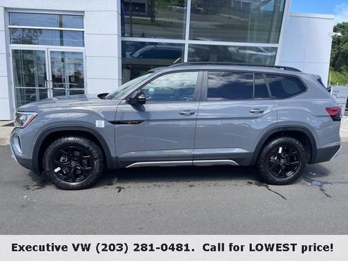 2025 Volkswagen Atlas 2.0T Peak Edition