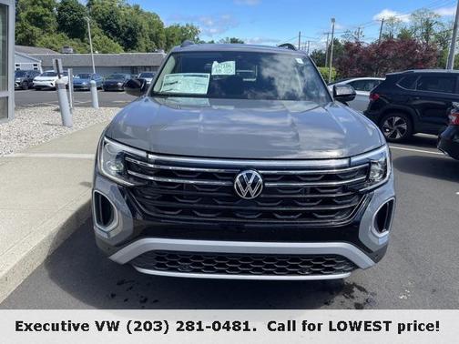 2025 Volkswagen Atlas 2.0T Peak Edition