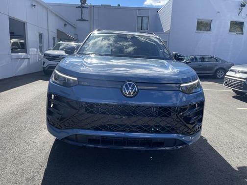 2026 Volkswagen Tiguan 2.0T SE R-Line Black 4MOTION