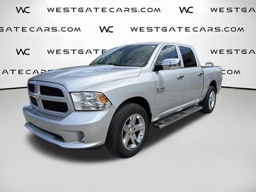 Bright Silver Clearcoat Metallic 2018 RAM 1500 Express