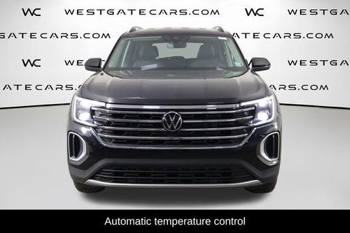 Deep Black Pearl Effect 2026 Volkswagen Atlas 2.0T SE