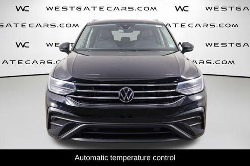Deep Black Pearl Effect 2023 Volkswagen Tiguan 2.0T SE