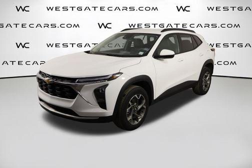 Summit White 2025 Chevrolet Trax LT